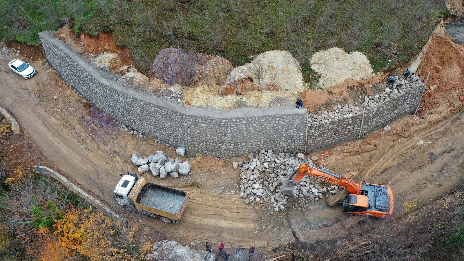 GÖLKÖY ÇETİLLİ YOLUNA KALE GİBİ KORUMA