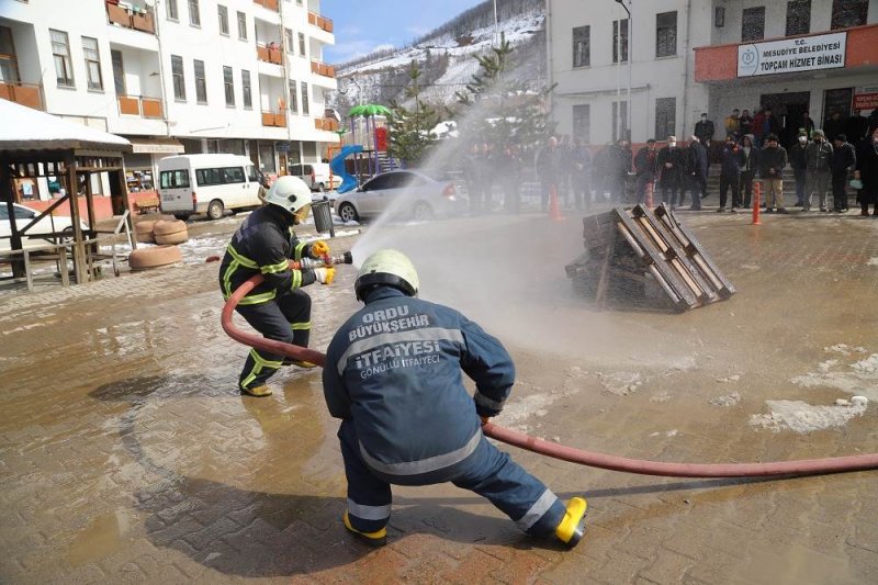 GÖNÜLLÜ İTFAİYE İSTASYONLARI ARTIYOR