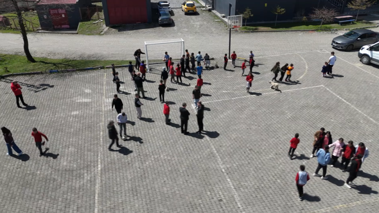 MİNİK YÜREKLERDEN GELEN TALEP KARŞILIKSIZ KALMADI