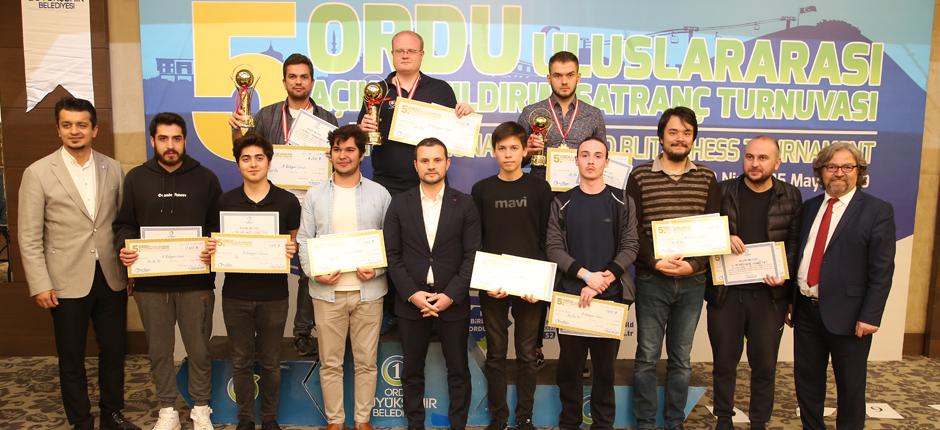 ORDU SATRANCIN USTALARINI AĞIRLADI