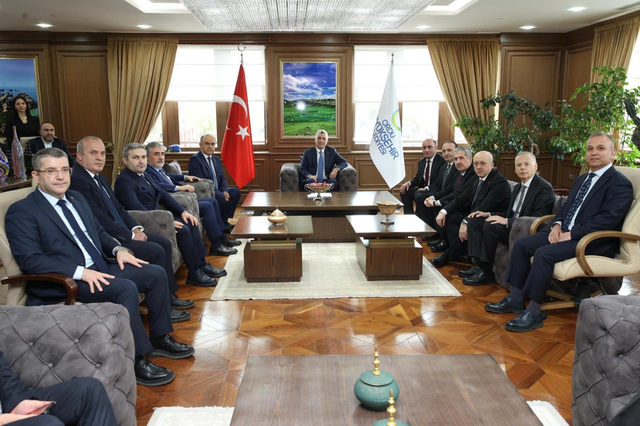 TİCARET BAKANI BOLAT’TAN BÜYÜKŞEHİRE ZİYARET